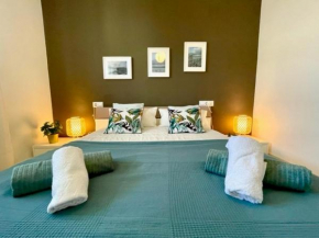 GATU RACIMO terraza,piscina, aire ac,wifi y parking